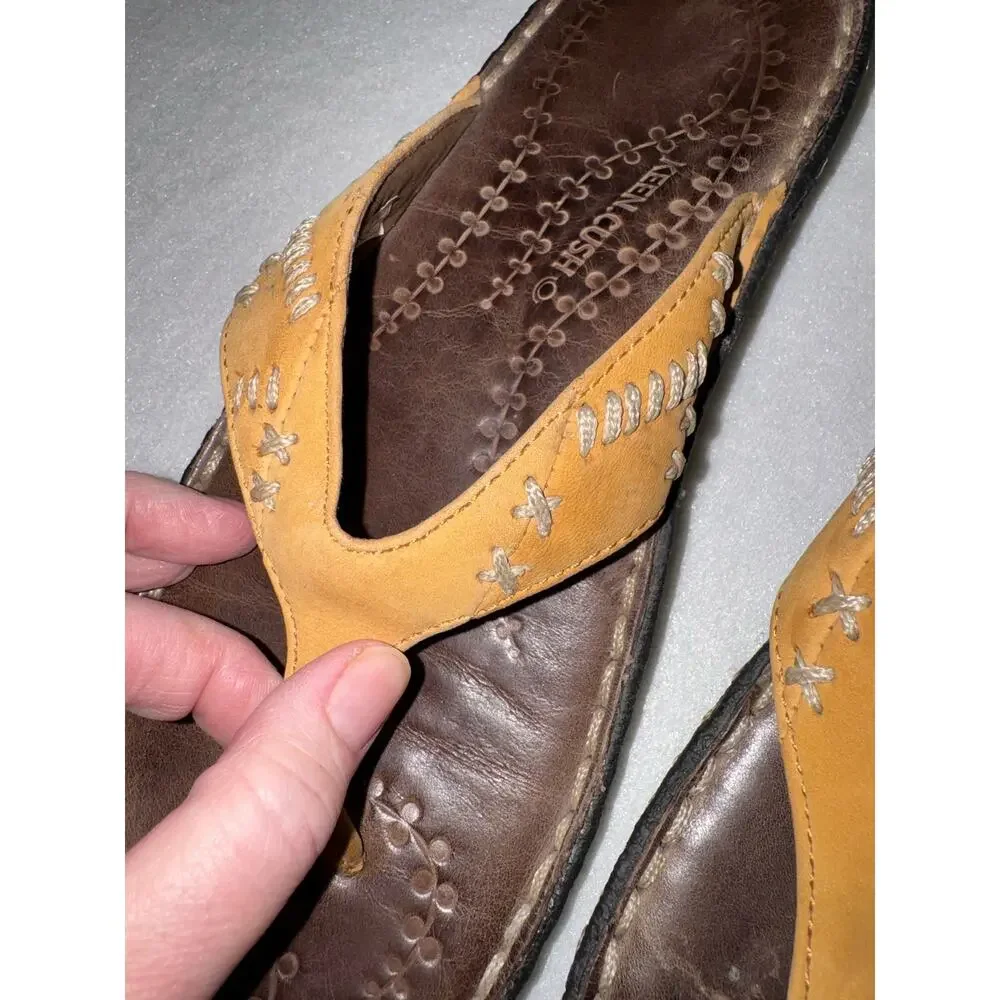 Keen Cush Women's Leather Thong Sandals Flip Flops Brown Size 10M